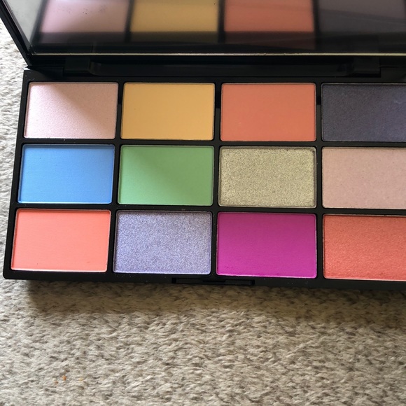 NYX In your element AIR eyeshadow palette - Picture 5 of 6